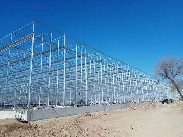 洛陽溫室大棚工程骨架施工